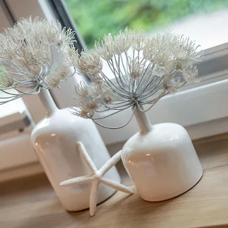 شقة Hyggelige-kuestenkoje-2-in-husum هوسوم