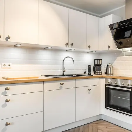 Hyggelige-kuestenkoje-2-in-husum شقة هوسوم