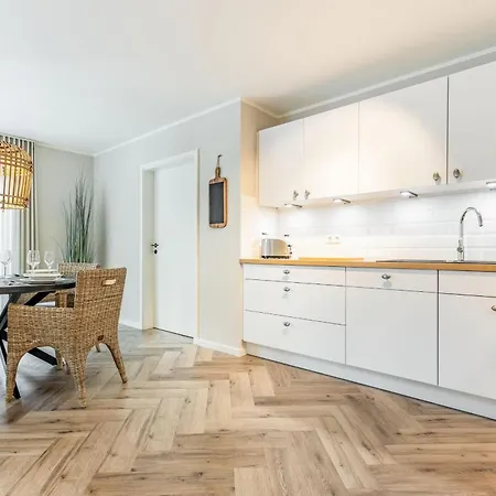 Hyggelige-kuestenkoje-2-in-husum شقة هوسوم